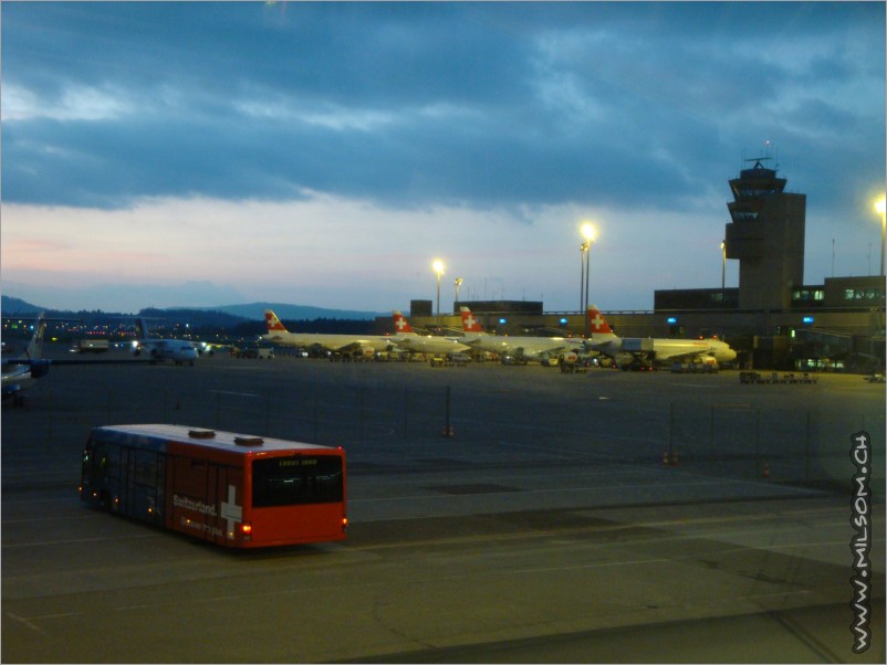waiting at the airport in zh kloten...